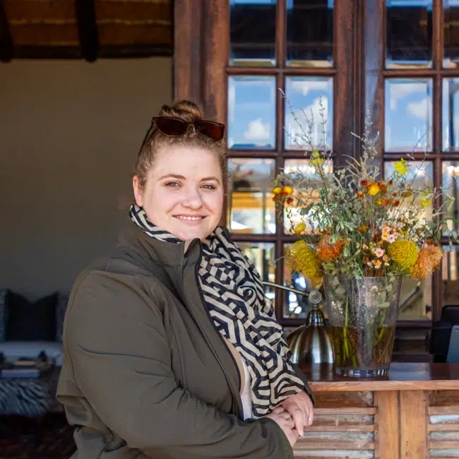 Meet The People Behind Mont Eco – The Team Behind the Scenes Lodge-Coordinator